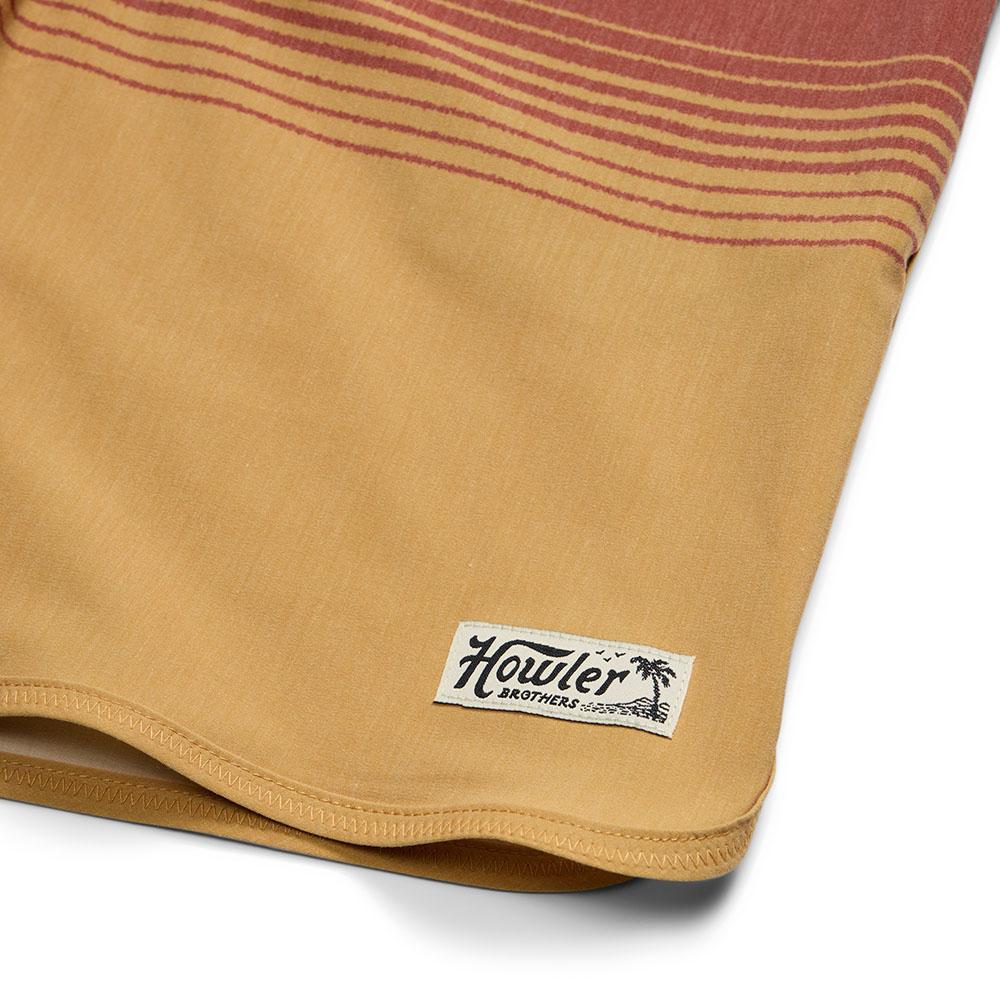 Howler Bruja Boardshort 18.5" Men's in Meridians Old Gold